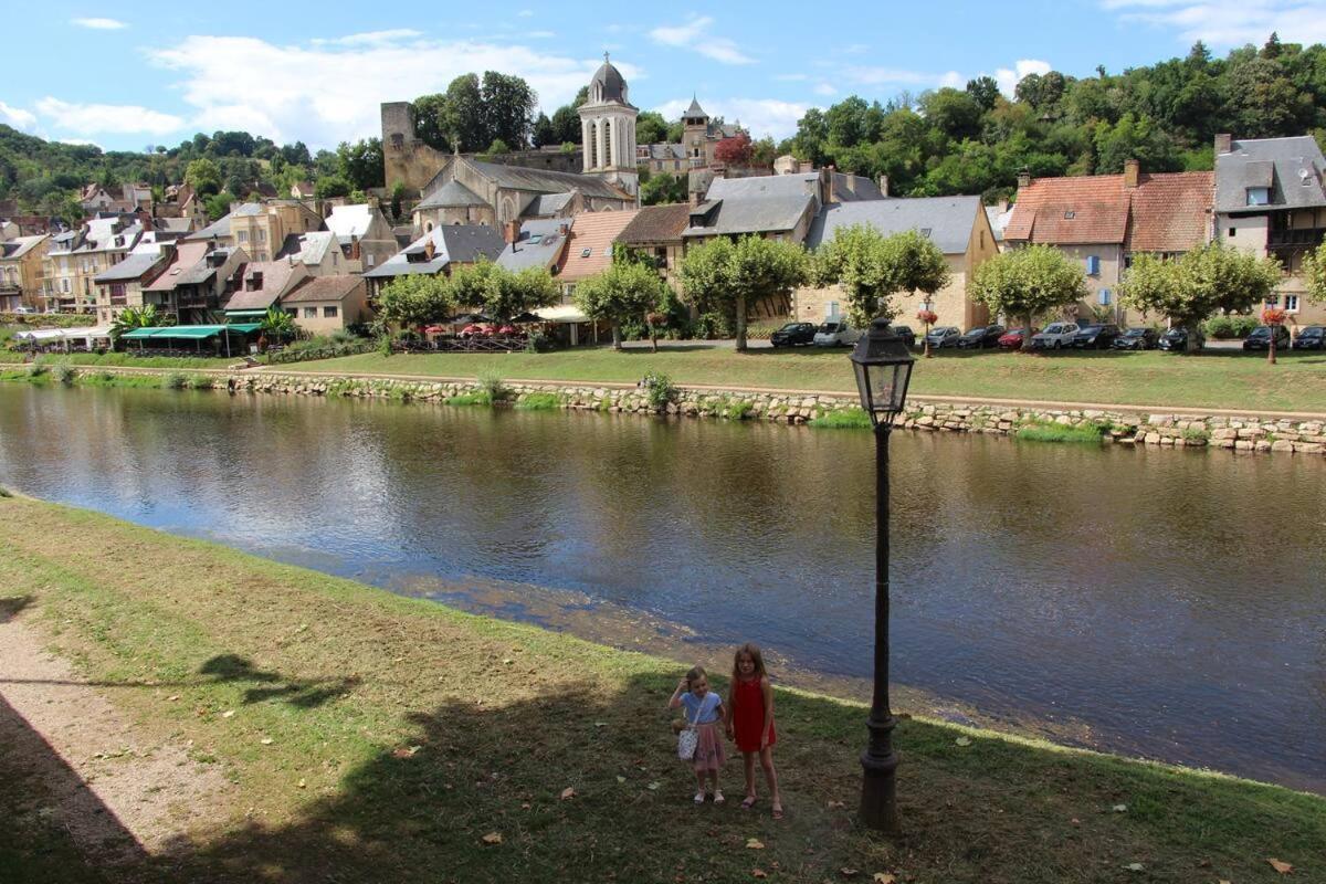 La Vieille Ferme: Superbe Complexe De 3 Gites En Pierre Avec Piscine Au Coeur Du Perigord Noir Saint-Genies Luaran gambar