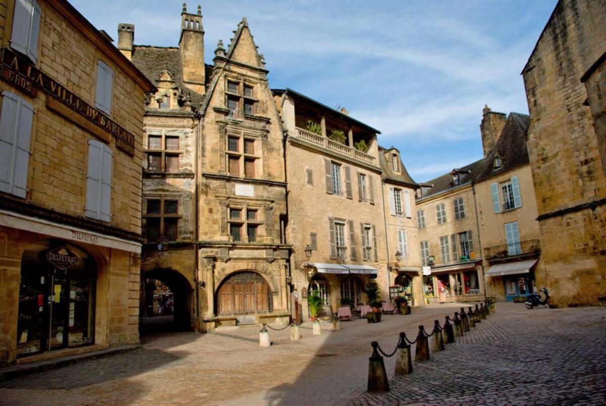 La Vieille Ferme: Superbe Complexe De 3 Gites En Pierre Avec Piscine Au Coeur Du Perigord Noir Saint-Genies Luaran gambar