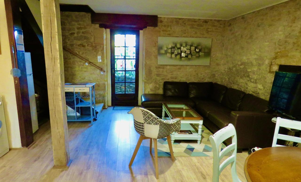 La Vieille Ferme: Superbe Complexe De 3 Gites En Pierre Avec Piscine Au Coeur Du Perigord Noir Saint-Genies Luaran gambar